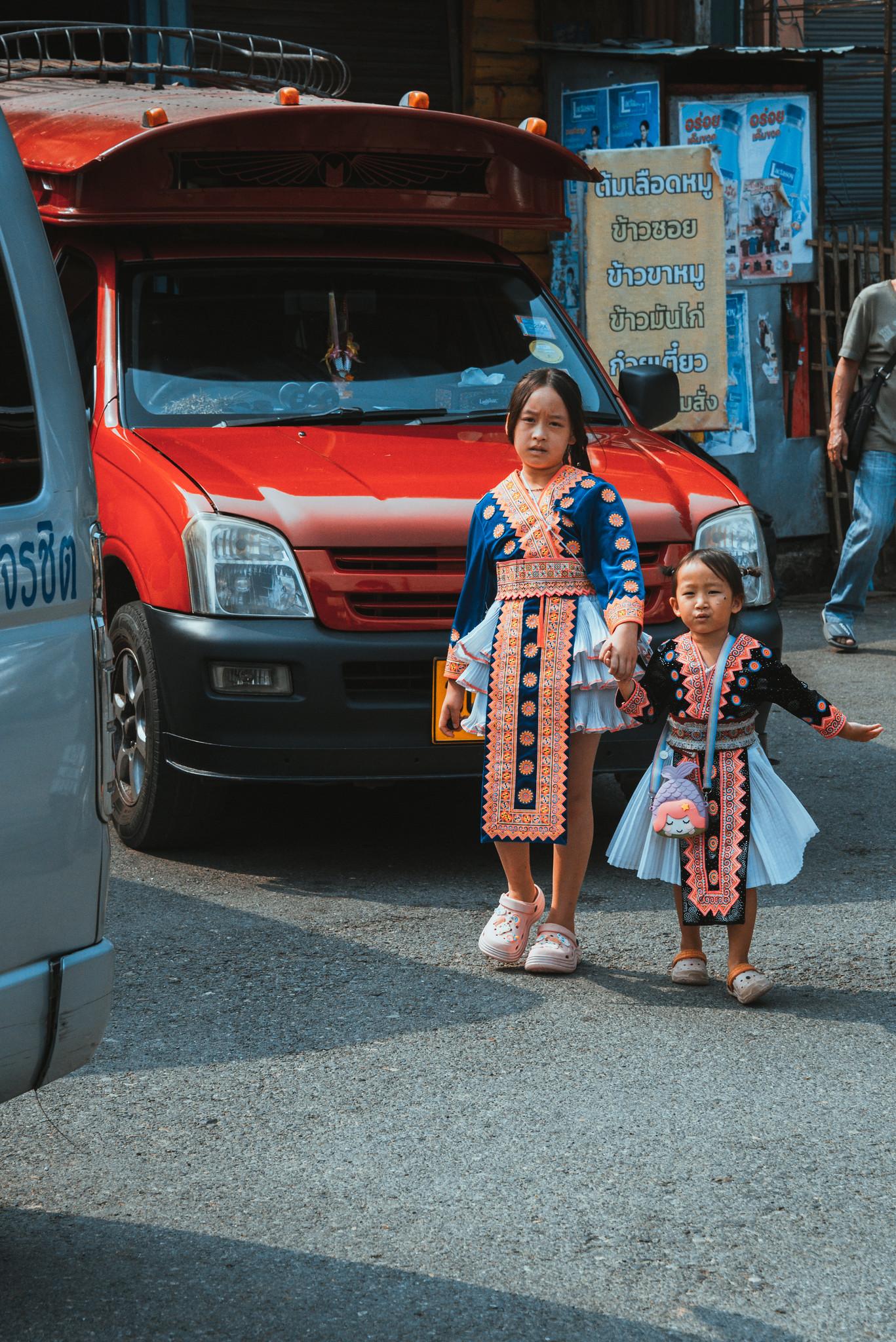 Trẻ em làng Hmong